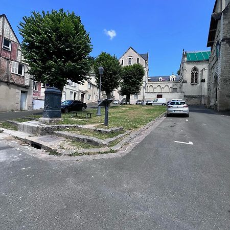 Le Jeanne, Appartement En Duplex Proche Forteresse Et Centre Ville Шинон Экстерьер фото
