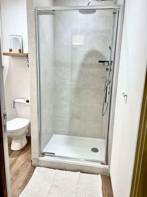 Le Jeanne, Appartement En Duplex Proche Forteresse Et Centre Ville Шинон Экстерьер фото